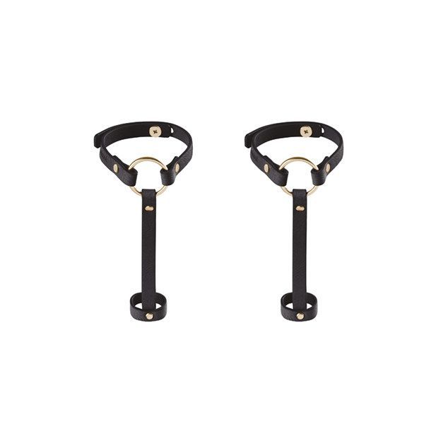 купить Пара браслетов на запястье и палец Bijoux Indiscrets MAZE Hand Bracelet Harness Black, экокожа