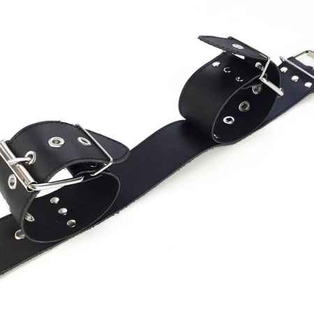 фото Ошейник с наручниками из натуральной кожи Art of Sex - Bondage Collar with Handcuffs  || фото Нашийник з наручниками із натуральної шкіри Art of Sex - Bondage Collar with Handcuffs 