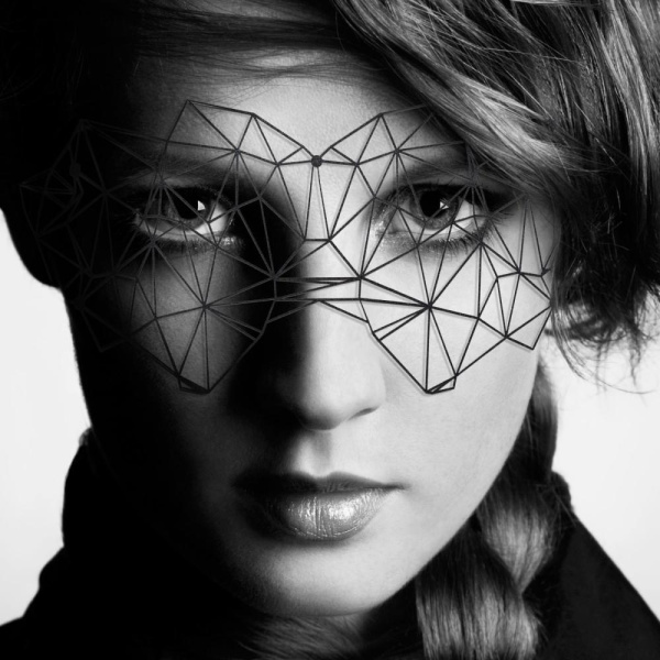 купить Маска на лицо Bijoux Indiscrets - Kristine Mask, виниловая, клеевое крепление, без завязок