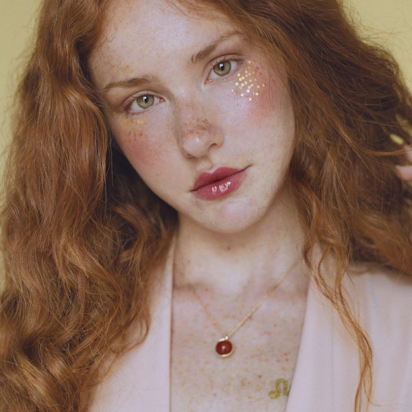 купить Набор Bijoux Indiscrets HOROSCOPE - Leo (Лев) вибратор на палец, гель для клитора, подвеска