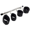 фото Колодка-распорка для рук и ног Art of Sex - Bondage  Soft Touch BDSM Spreader , цвет черный  || фото Колодка-розпірка для рук та ніг Art of Sex -Bondage  Soft Touch BDSM Spreader, колір чорний 