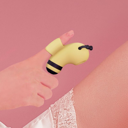 фото Вакуумный стимулятор с микротоками CuteVibe Beebe Yellow, на палец  || фото Вакуумний стимулятор із мікрострумами CuteVibe Beebe Yellow, на палець 